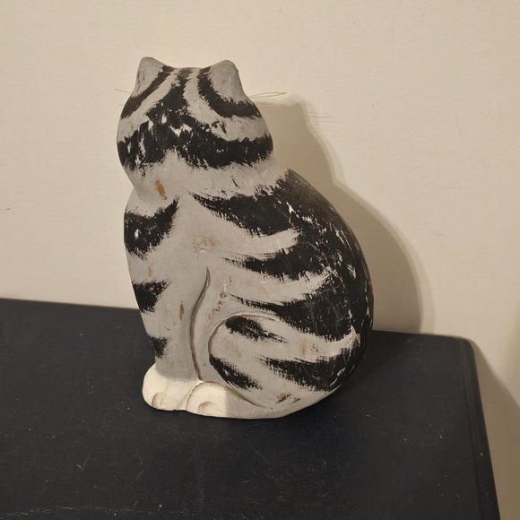 Wood Tabby Kitty Cat Shelf Mantel Decor - Picture 4 of 10